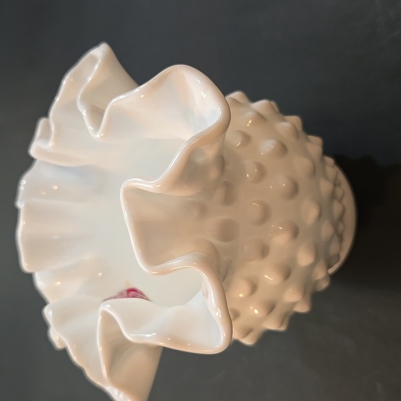 VTG Fenton White Hobnail Milk Glass Round Vase With Crimped Ruffled Edges 4 1/4" - Picture 3 of 9